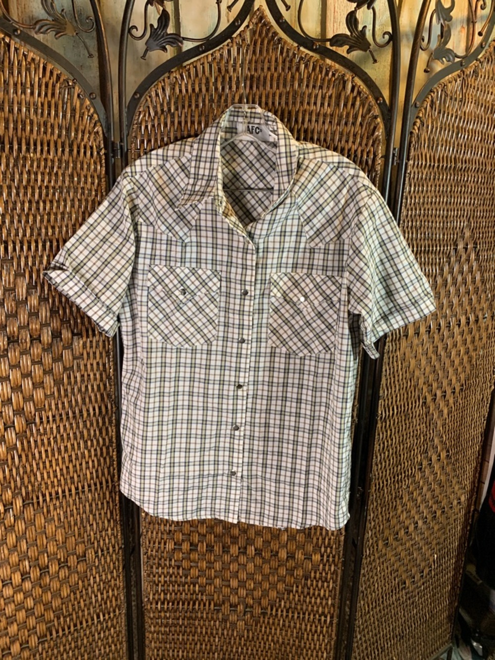 Plaid Snap Front Men’s 100% Cotton Shirt Size S